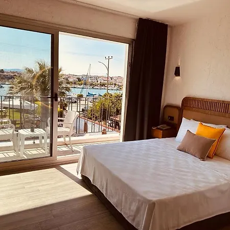 Sun Paradise מלון
