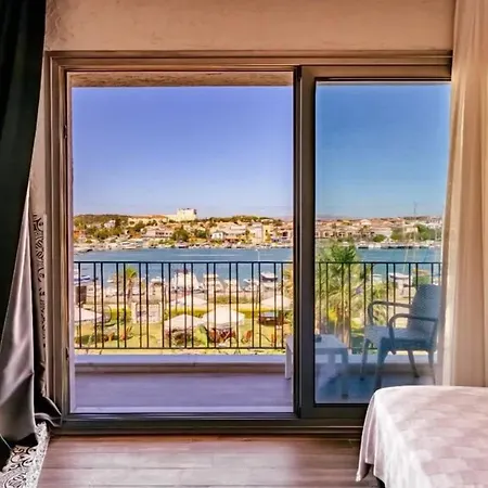 Sun Paradise מלון 3*